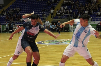 ARGENTINA GANÓ EN SU DEBUT MUNDIALISTA