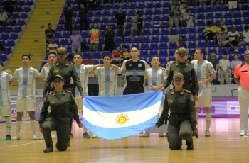 LA SELECCIÒN SIGUE VIENTO EN POPA