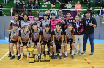 NACIONALES FEMENINOS JUVENILES: ABRAZO DE GOL Y LAS LOBITAS, LAS MEJORES