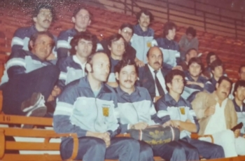 LA HISTORIA DE LOS DOS PRIMEROS MISIONEROS EN JUGAR UN MUNDIAL DE FUTSAL