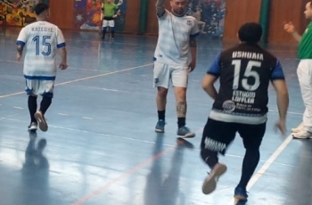 VETERANOS: AATEDYC SE QUEDÓ CON EL DUELO ANTE EL ÚLTIMO CAMPEÓN