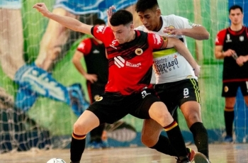 REFUERZO MAGALLANICO PARA LA DIVISION DE HONOR: JUAN CRUZ MARCH MANO A MANO CON FUTSAL USHUAIA