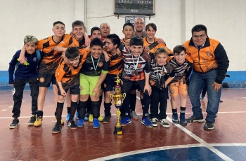 C-13: MAGALLANES F.C GRITÓ CAMPEÓN